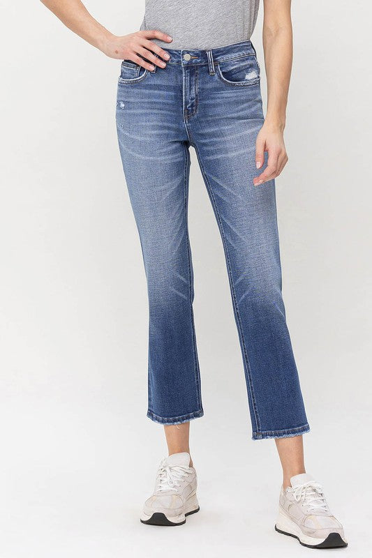 IMPARTIALLY MID RISE JEANS