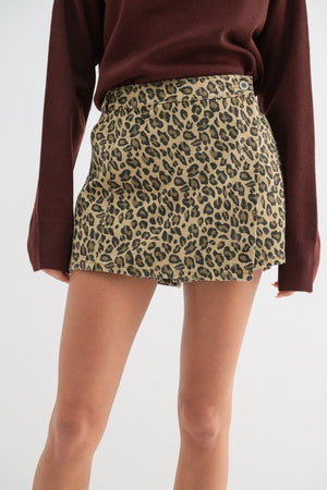 MAGGIE LEOPARD SKORT